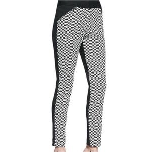 Trina Turk black and white geometric print ponte ankle pants Size 2